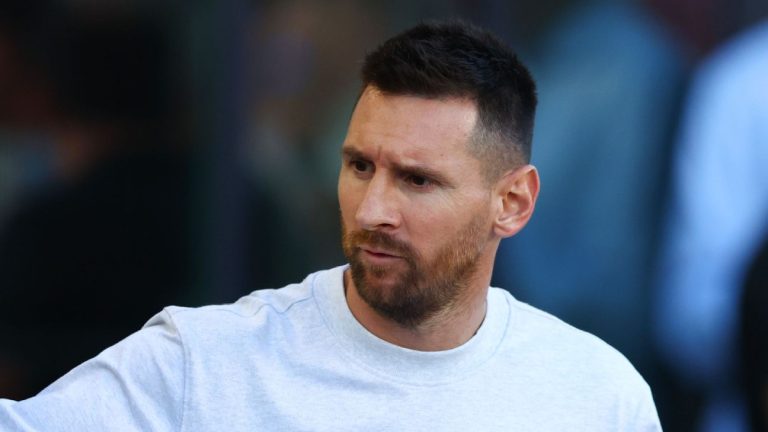 Messi’s house vandalized; Milei calls for safety